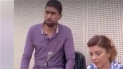 ضجة واسعة تصاحب قرار منع أحمد سالم المطرب النقاش