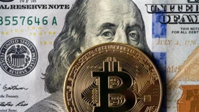  الدولار.. هو الرابح الوحيد في ختام يوم عاصف بالأسواق العالمية