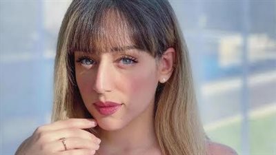  الفنانة المصرية فرح الزاهد تتصدر السوشيال ميديا.. وتكشف آرائها في الارتباط وتكوين عائلة (فيديو)