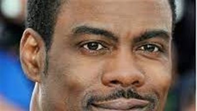 منصة نتفليكس تنقل مباشرة عرضًا للفكاهي الأمريكي كريس روك