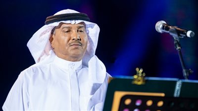 بعد ليلة استثنائية في موسم الرياض.. محمد عبده يتصدر مواقع التواصل في السعودية
