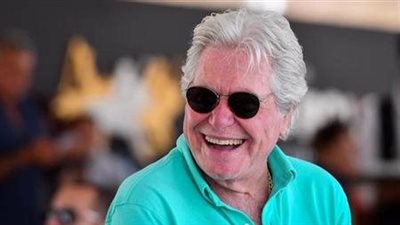 النجم المصري حسين فهمي يكشف حقيقة إفلاسه في أوائل تسعينيات القرن الماضي