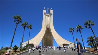 الجزائر تُطالب بتكثيف الجهود لمكافحة الإرهاب بعد حادث إسطنبول