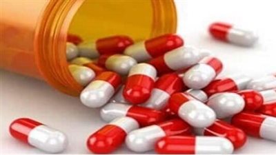 كبسولات لعلاج حب الشباب.. مضادات حيوية وحبوب هرمونية