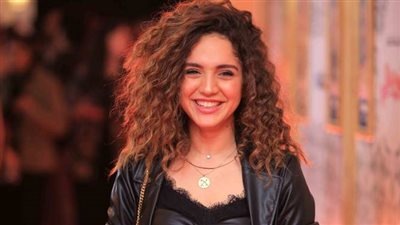  الفنانة المصرية رنا رئيس تكشف كيف دخلت الوسط الفني؟ (فيديو)