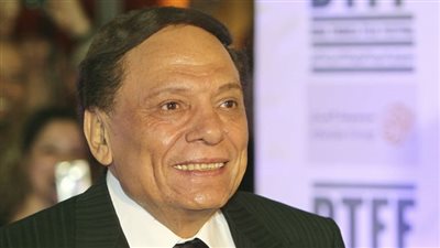  الفنان المصري عادل إمام يتصدر السوشيال ميديا