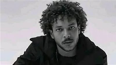 مطرب الراب ويجز يظهر أمواله بطريقة غريبة (صورة)