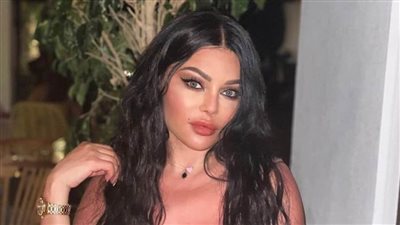  هيفاء وهبي تشارك جمهورها ومتابعيها صورا لأحدث إطلالاتها الأنيقة.. وتعلق: 