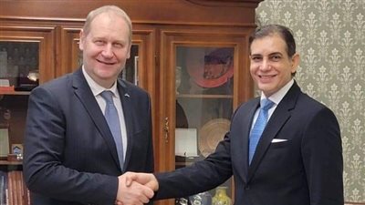 السفير المصري لدى فنلندا يلتقي وزير الشئون الريفية الإستونى