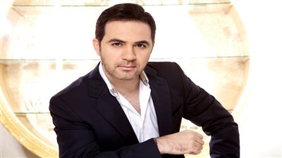 وائل جسار يكشف كواليس مفاجأة أحد مصممي الأزياء لزوجته في عيد ميلادها