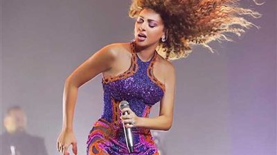  ميريام فارس تعتذر لجمهورها عن خطأ ورد على لسانها بخصوص أغنيتها لكأس العالم 2022