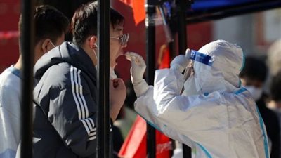  العاصمة الصينية بكين تسجل حصيلة قياسية من الإصابات الجديدة بفيروس كورونا 