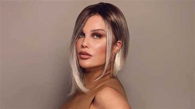  نيكول سابا تعلن سبب ارتدائها فستانا في ختام مهرجان القاهرة السينمائي ارتدته قبل 19 عاما (صور)