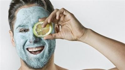 نصائح الحفاظ على البشرة الدهنية للرجال.. صابونة طبية وكريمات وغسول