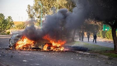 فلسطين.. مستوطنون يحرقون مركبات فلسطينية في القدس المحتلة