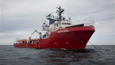 آخر تطورات الأزمة الفرنسية الإيطاليّة بشأن السفينة الإنسانية أوشن فايكنج