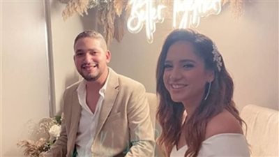 كيف احتفلت الفنانة الشابة رنا رئيس بخطوبتها؟ (صور)