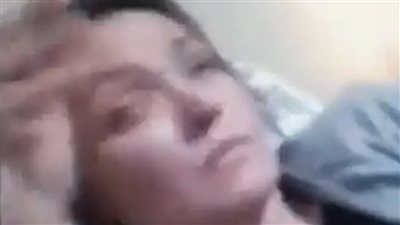 فضيحة قاضية.. ظهرت شبه عارية أمام المتهم أثناء الجلسة