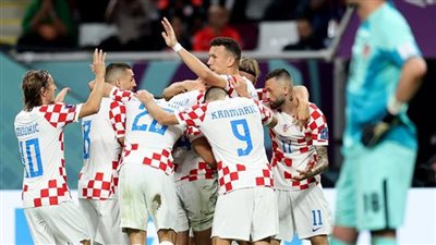 كأس العالم 2022.. كرواتيا تقلب الطاولة على كندا في شوط أول مُثير