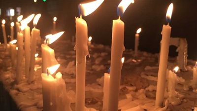 على وقع الحرب الروسية الأوكرانية.. كيف ازدهرت تجارة الشموع في ألمانيا بسبب 