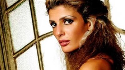 الممثلة الأردنية فيدرا تعلن أنها تزوّجت من المخرج سامح الباجوري وشقيقه (سبب غريب)