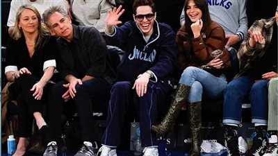  بيت ديفيدسون وعارضة الأزياء إميلي راتاجكوفسكي يقرران إظهار علاقتهما إلى العلن (صور)