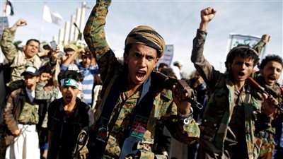 على طريقة داعش.. جريمة حوثية جديدة تهز اليمن