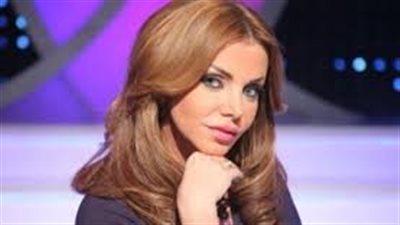 الفنانة اللبنانية رزان مغربي تعلن وفاة خالتها