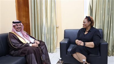 سفير السعودية لدى ليبيريا يلتقي نائبة وزير الخارجية الليبيري