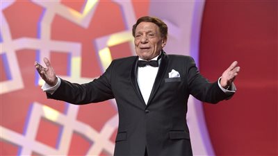 عادل إمام يعود لصدارة محركات البحث.. هذه المرة بـ 