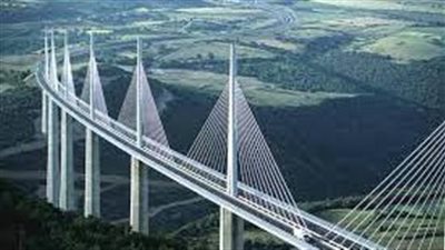 فرنسا.. التفاصيل الكاملة حول مصرع ممارس للقفز المظلي إثر سقوطه من أعلى جسر بالبلاد