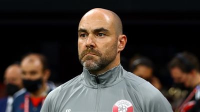  مدرب منتخب قطر يعلن عن مفاجأة من العيار الثقيل
