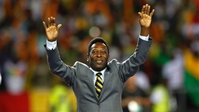 لا يستجيب للعلاج الكيماوي.. تدهور جديد في حالة بيليه الصحية