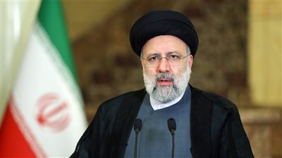 إيران.. رئيسي يُقجر مفاجأة بشأن إعادة النظر في مواد الدستور