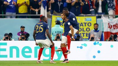 ملخص وأهداف مباراة فرنسا وبولندا في كأس العالم 2022.. عرض مُبهر (فيديو)