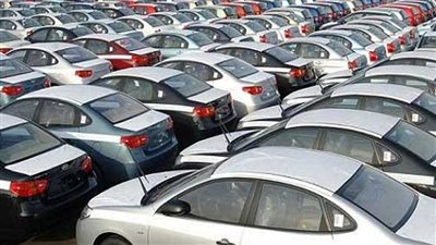 مدبولي: وقعنا اتفاقيات مع 3 شركات سيارات لإنتاج 70 ألف سيارة سنويًا في مصر