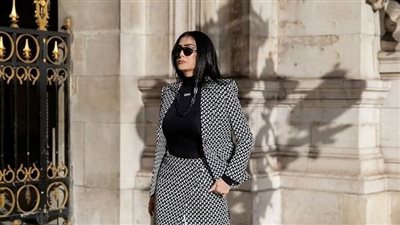 بإطلالة كلاسيكية.. أحدث جلسات تصوير أجرتها غادة عبدالرازق في العاصمة الفرنسية (صور)