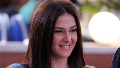 النجمة دنيا سمير غانم تتصدر التريند بسبب صورتها الشهيرة مع الأميرة الراحلة ديانا 