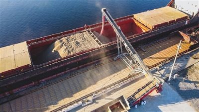 إجمالي كميات الحبوب التي تم شحنها من الموانئ الأوكرانية