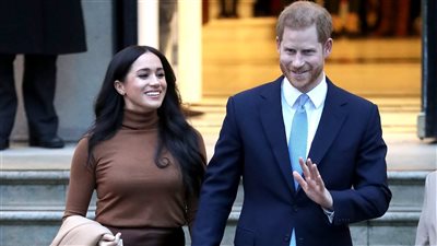 النساء واللعبة القذرة.. الأمير هاري يُفشي أسرار العائلة البريطانية المالكة