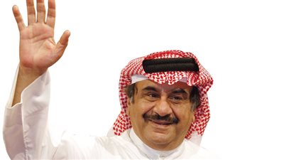 أدق التفاصيل عن الفنان الكويتي عبد الحسين عبد الرضا الذي تصدر محركات البحث