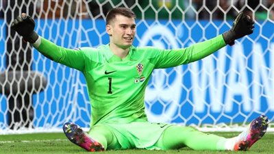 حارس المرمى الكرواتي دومينيك ليفاكوفيتش يتصدر السوشيال ميديا (أبرز المعلومات)