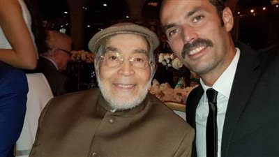  نجل الفنان المصري الكبير حسن يوسف يشن هجوما حادا على حسين فهمي.. ما القصة؟