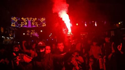 شاهد.. احتفال الجماهير المغربية في الساحات والميادين بتأهل منتخب البلاد لربع نهائي كأس العالم 