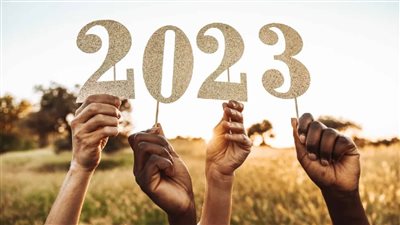 توقعات صادمة لعام 2023.. استقالة رؤساء وحروب اقتصادية وارتفاع هائل للأسعار