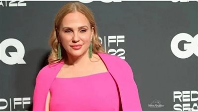 النجمة المصرية شيرين رضا تُثير حالة من الجدل عبر محركات البحث.. ما القصة؟ (صور)