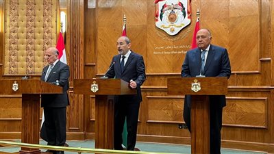 وزراء خارجية الأردن ومصر والعراق يتفقون على دعم المسيرة السياسية لبغداد