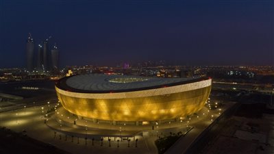  استاد لوسيل.. بناء على هيئة وعاء تقليدي باللون الذهبي الفاقع (أبرز المعلومات)