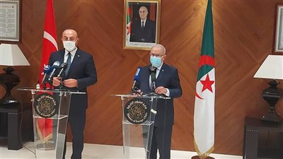 وزير الخارجية الجزائري يجري مباحثات مع نظيره التركي