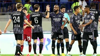 ليون يهزم ليفربول في كأس سوبر دبي.. ويحصد 4 نقاط من لقاء واحد